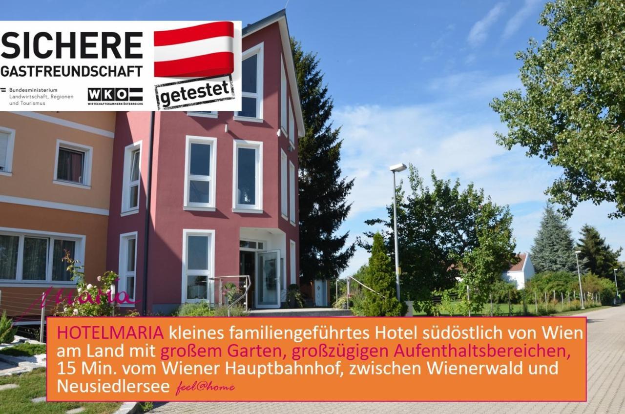Hotel Maria Gramatneusiedl Екстер'єр фото