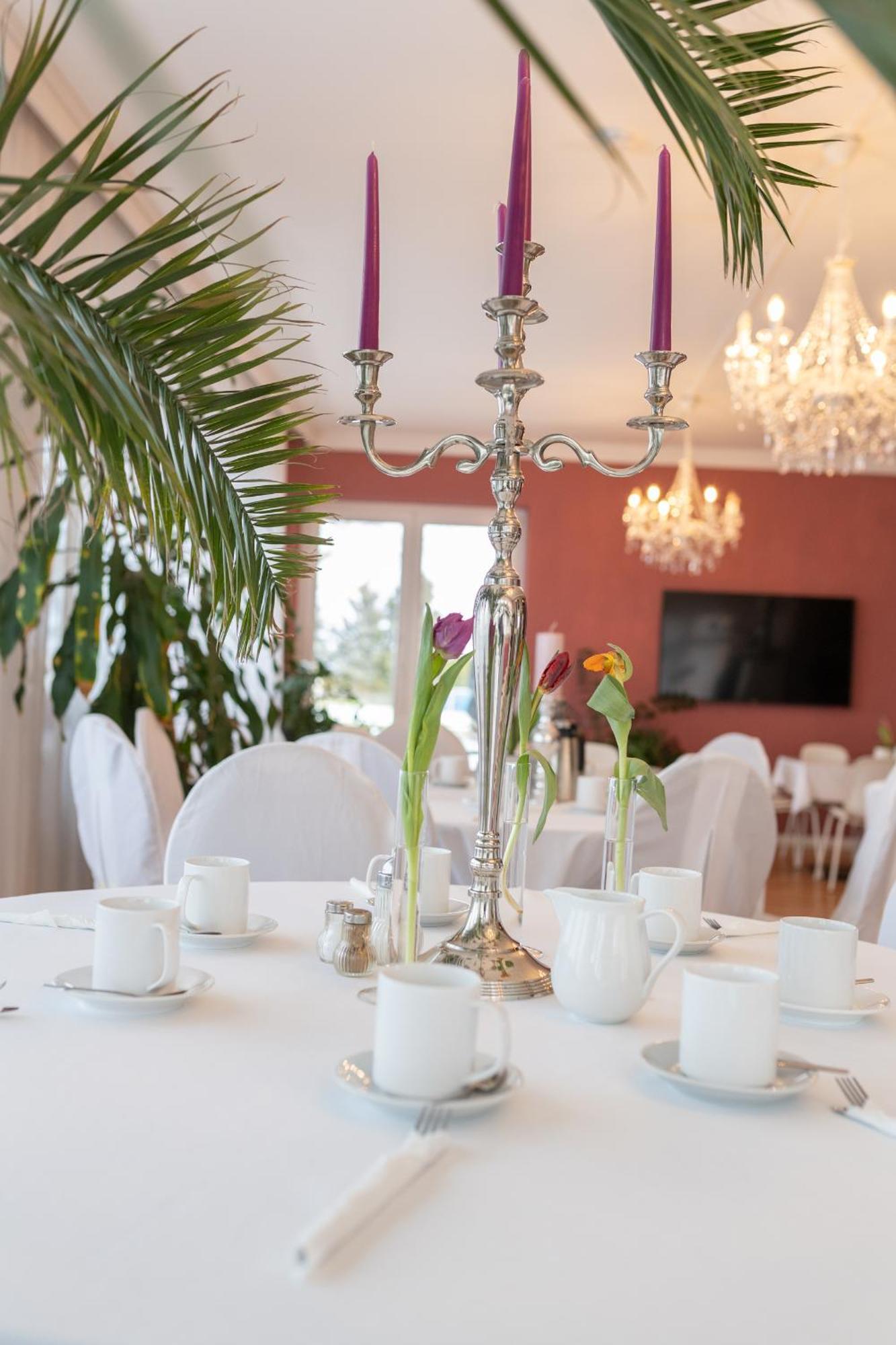 Hotel Maria Gramatneusiedl Екстер'єр фото