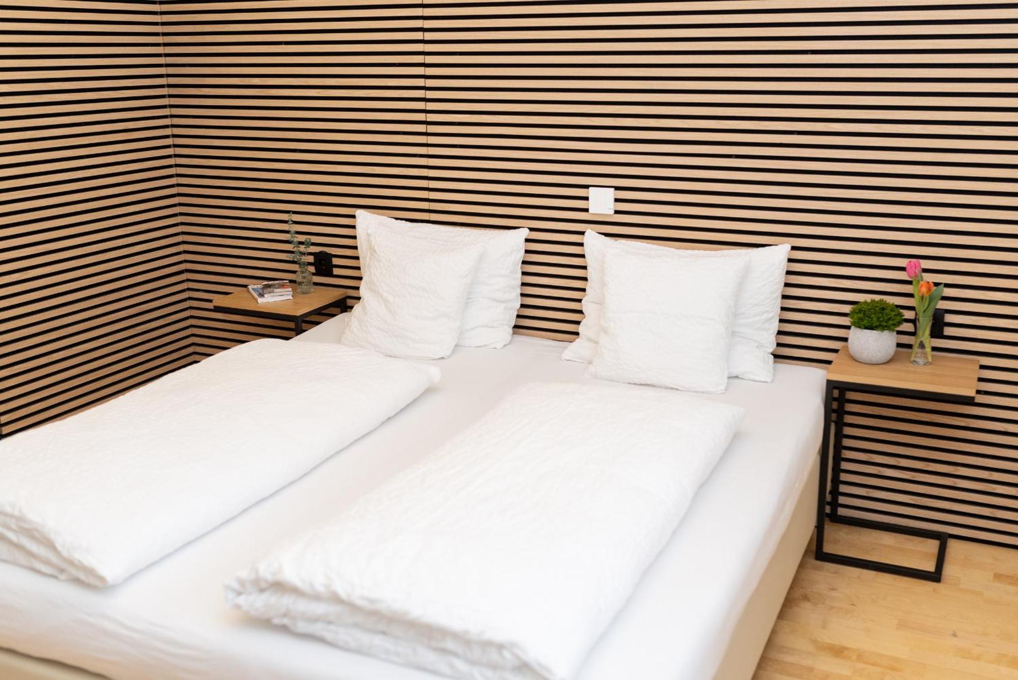 Hotel Maria Gramatneusiedl Екстер'єр фото