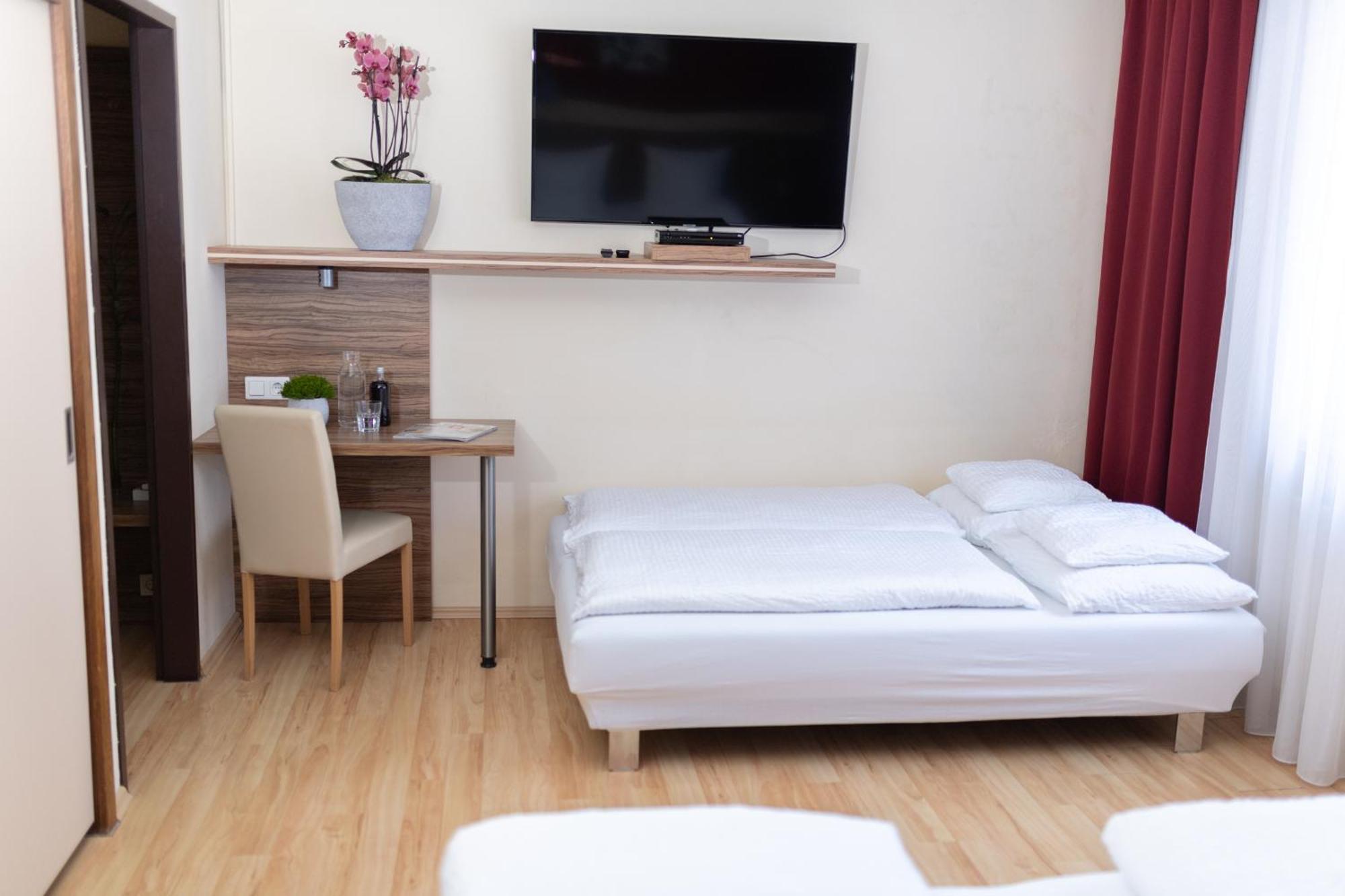 Hotel Maria Gramatneusiedl Номер фото