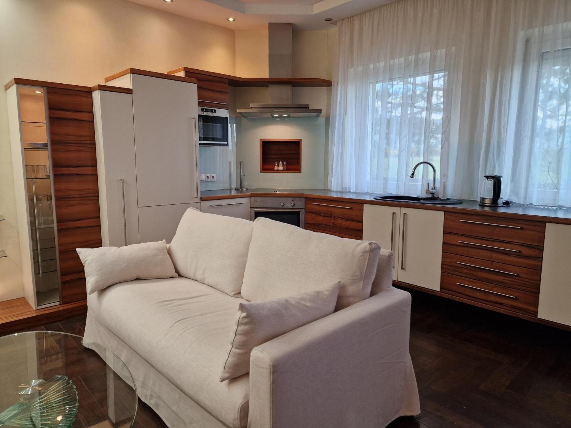 Hotel Maria Gramatneusiedl Екстер'єр фото