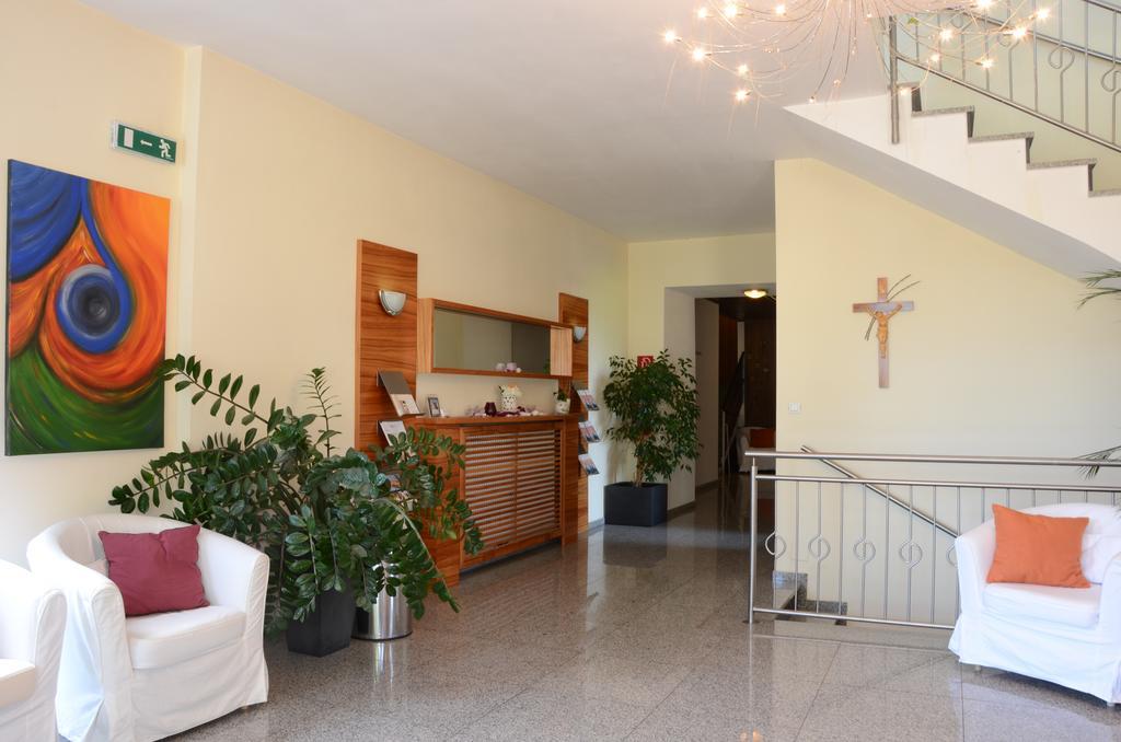 Hotel Maria Gramatneusiedl Екстер'єр фото