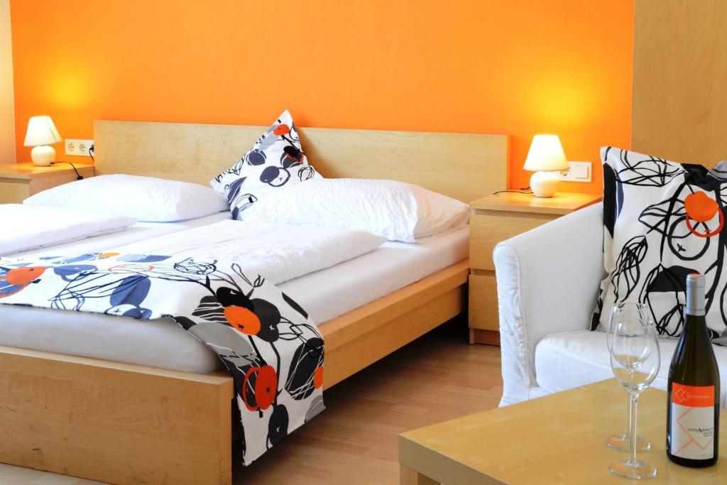 Hotel Maria Gramatneusiedl Екстер'єр фото
